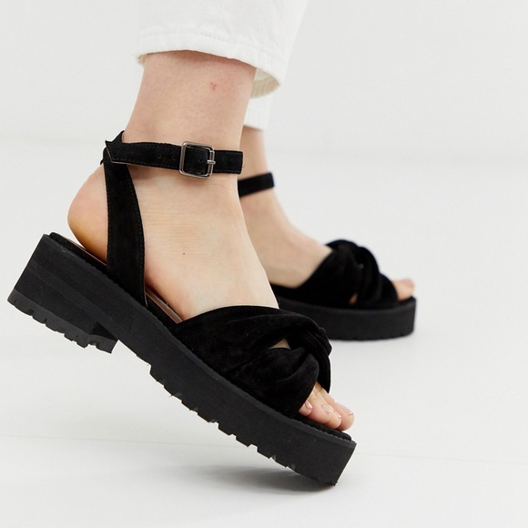 Free People Shoes - Free People Essex Suede twist sandal